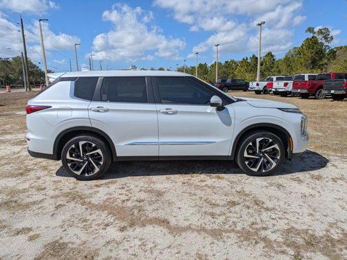 2022 Mitsubishi Outlander ES 2.5 2WD