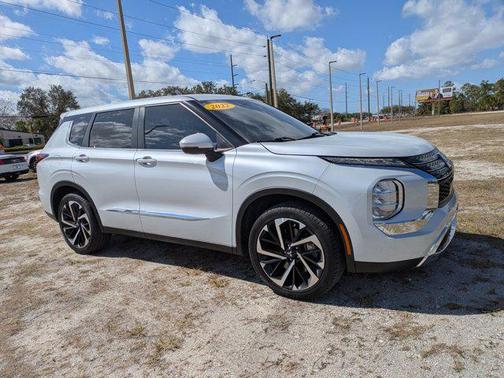 2022 Mitsubishi Outlander ES 2.5 2WD