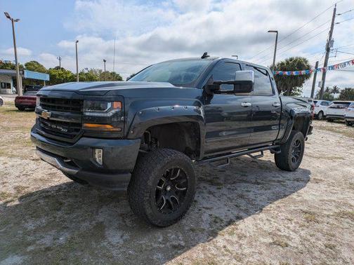 Graphite Metallic 2018 Chevrolet Silverado 1500 2LT