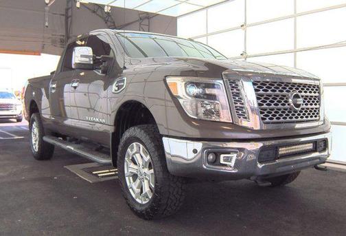2016 Nissan Titan XD SL