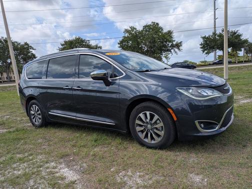 Maximum Steel Metallic Clearcoat 2020 Chrysler Pacifica Hybrid Limited