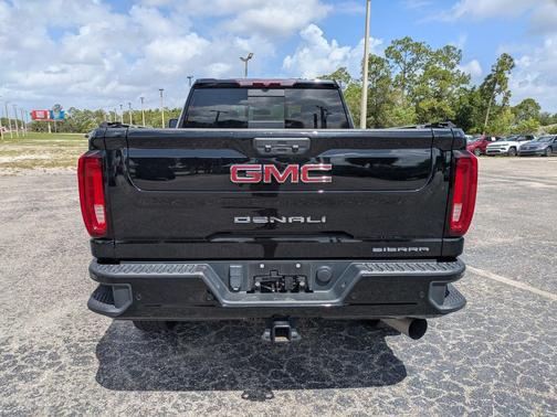Onyx Black 2023 GMC Sierra 2500 Denali