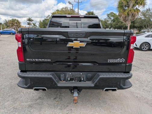 2022 Chevrolet Silverado 1500 High Country