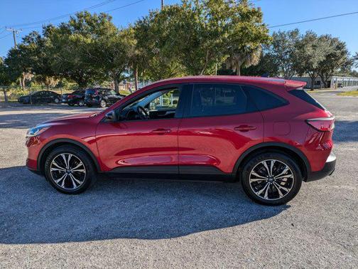 2022 Ford Escape SE