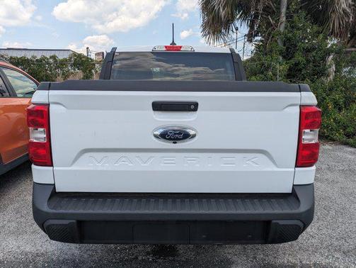2022 Ford Maverick XL