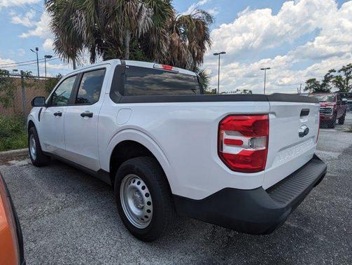 2022 Ford Maverick XL