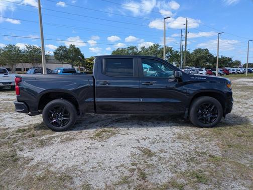 Dark Ash Metallic 2023 Chevrolet Silverado 1500 Custom