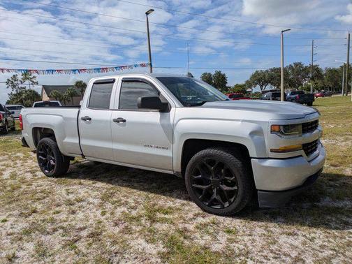 2017 Chevrolet Silverado 1500 Custom