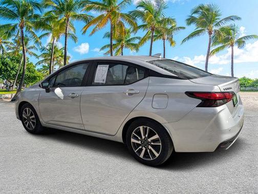 2023 Nissan Versa 1.6 SV