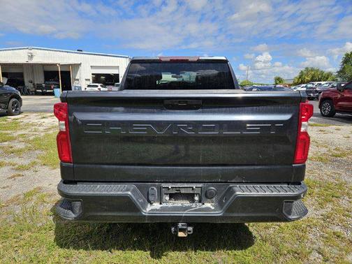 2022 Chevrolet Silverado 1500 Custom