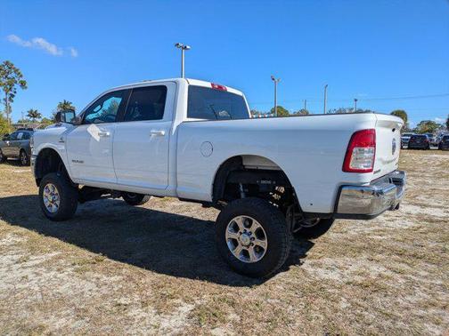 2021 RAM 2500 Big Horn Crew Cab 4x4 6'4' Box