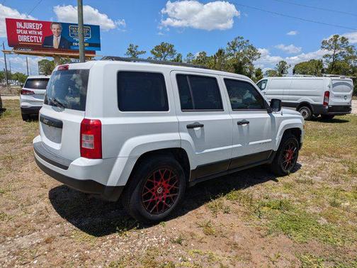 Bright White 2012 Jeep Patriot Sport