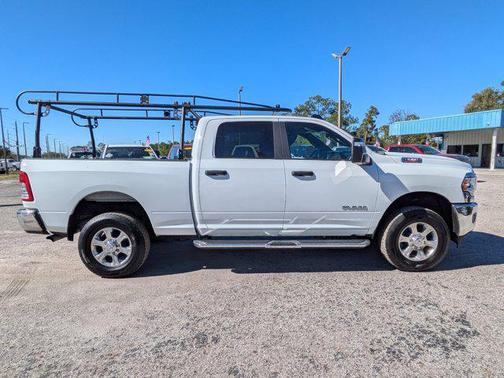2023 RAM 2500 Big Horn Crew Cab 4x4 6'4' Box