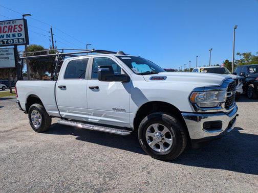 2023 RAM 2500 Big Horn Crew Cab 4x4 6'4' Box