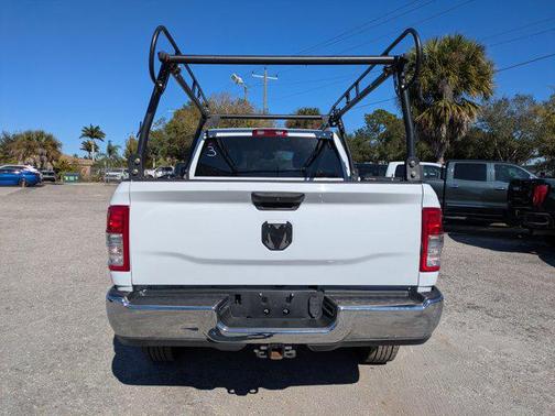 2023 RAM 2500 Big Horn Crew Cab 4x4 6'4' Box