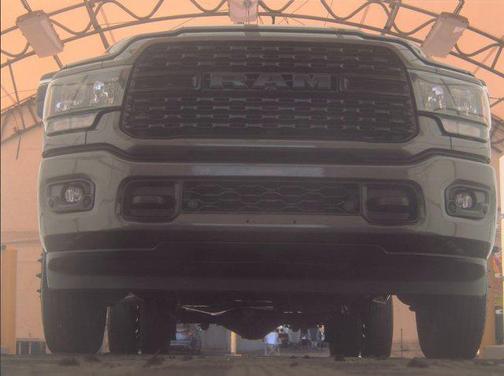 Granite Crystal Metallic Clearcoat 2024 RAM 3500 Big Horn Crew Cab 4x4 8' Box