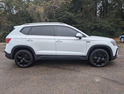 2022 Volkswagen Taos 1.5T SEL