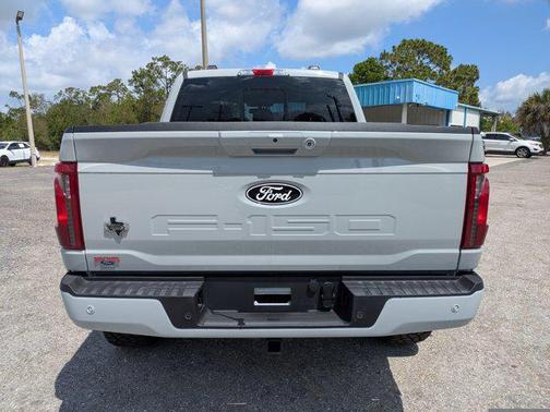 Avalanche 2026 Ford F-150 XLT