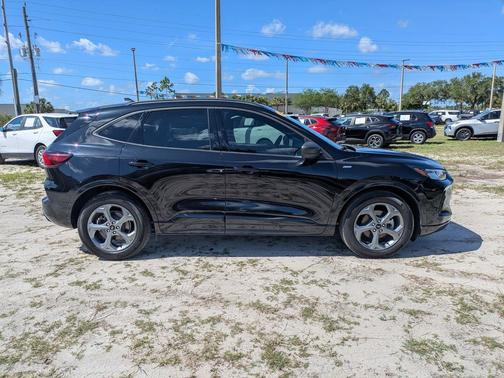 Agate Black Metallic 2024 Ford Escape ST-Line