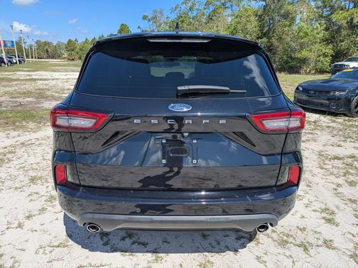 Agate Black Metallic 2024 Ford Escape ST-Line