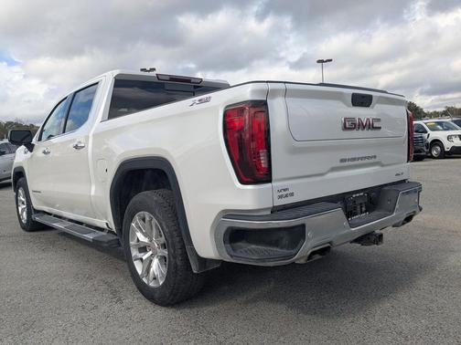 White Frost Tricoat 2022 GMC Sierra 1500 SLT