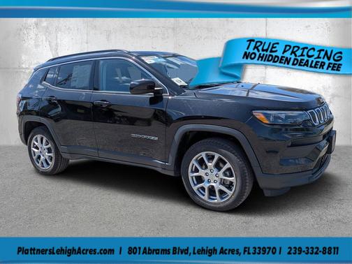 Diamond Black Crystal Pearlcoat 2022 Jeep Compass Latitude Lux