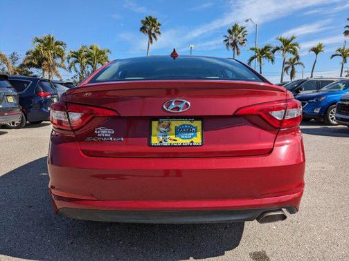 2017 Hyundai SONATA SE