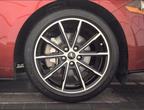 2022 Ford Mustang EcoBoost