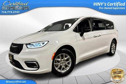 Bright White Clearcoat 2024 Chrysler Pacifica Touring L