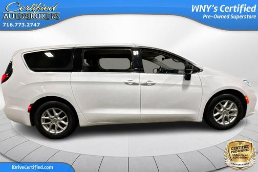 Bright White Clearcoat 2024 Chrysler Pacifica Touring L