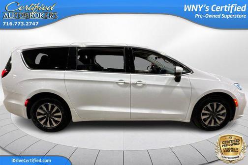 2023 Chrysler Pacifica Hybrid Touring L