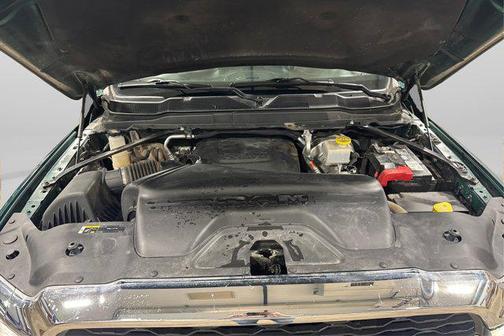 2022 RAM 2500 Tradesman Crew Cab 4x4 8' Box