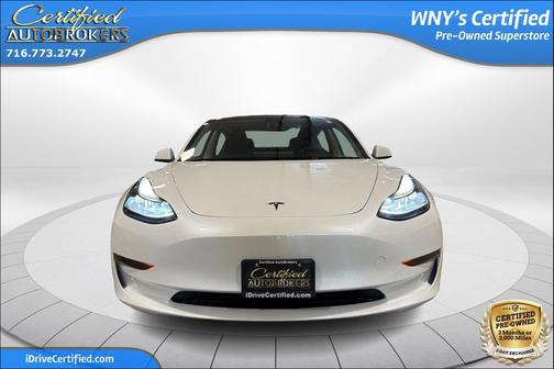 Pearl White Multi-Coat 2023 Tesla Model 3 Standard Range