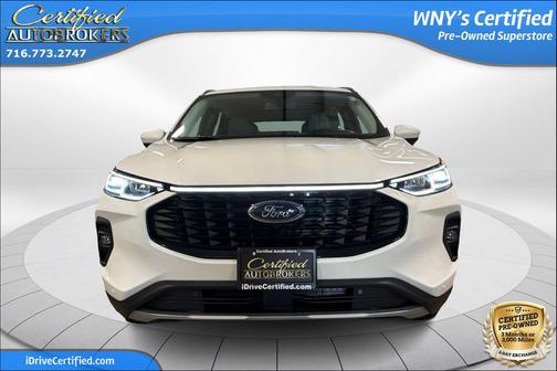 Star White Metallic Tri-Coat 2025 Ford Escape Platinum