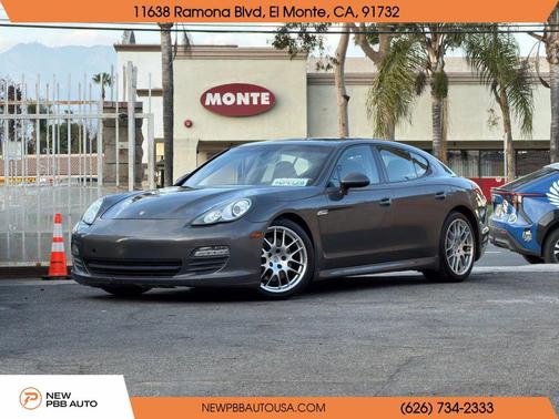 2013 Porsche Panamera 4
