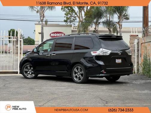 2017 Toyota Sienna SE