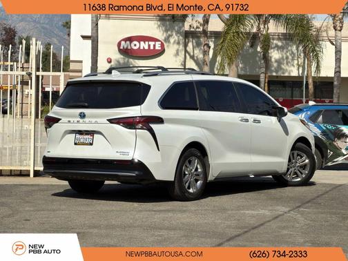 2022 Toyota Sienna Platinum