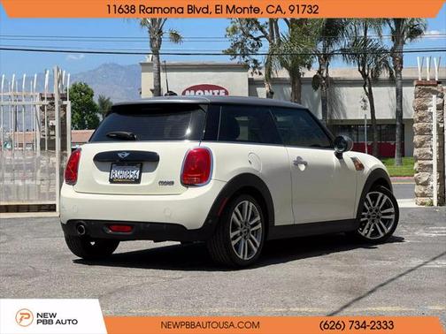 2017 MINI Hardtop Cooper