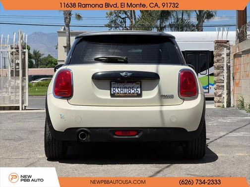 2017 MINI Hardtop Cooper
