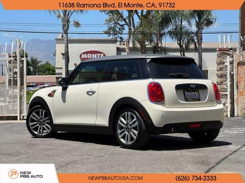 2017 MINI Hardtop Cooper