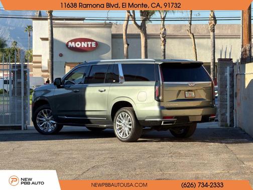 2023 Cadillac Escalade ESV Sport