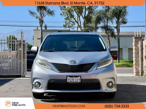 2016 Toyota Sienna SE Premium