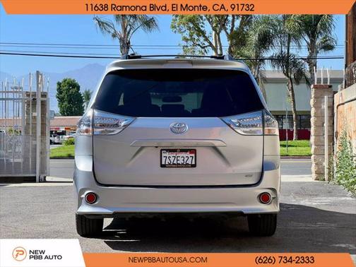 2016 Toyota Sienna SE Premium