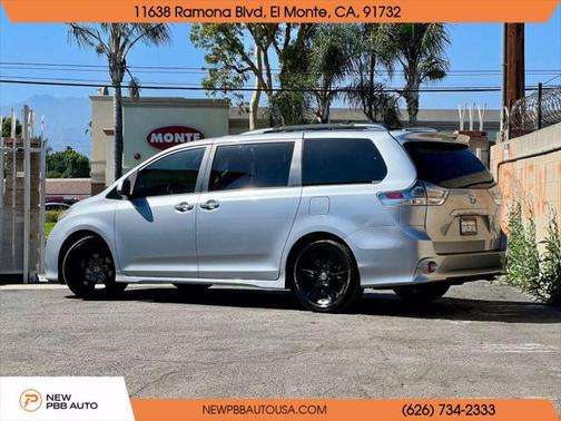 2016 Toyota Sienna SE Premium