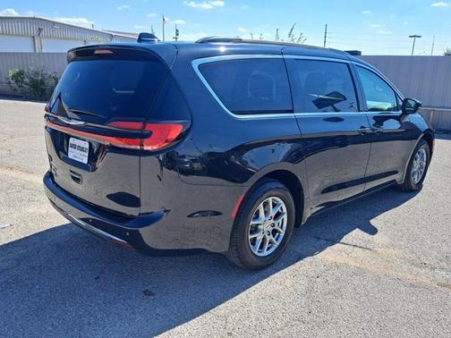 2021 Chrysler Pacifica Touring