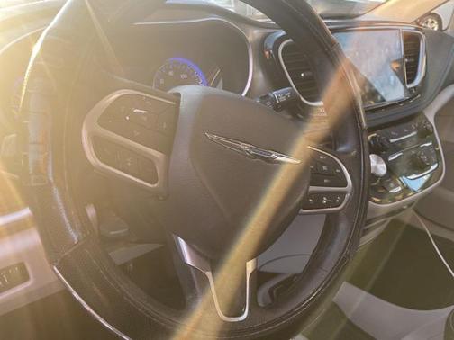 2021 Chrysler Pacifica Touring