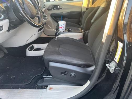 2021 Chrysler Pacifica Touring