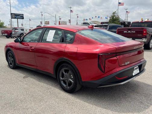 Currant Red 2025 Kia K4 LXS