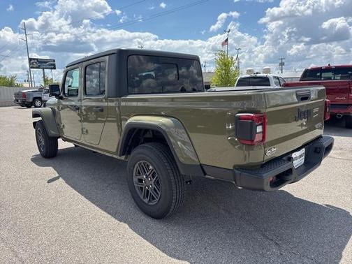 2025 Jeep Gladiator Sport S