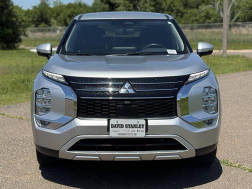 2024 Mitsubishi Outlander SE Black Edition S-AWC